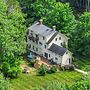 4 BDR w/ Private Hot Tub, Backyard and Deck!