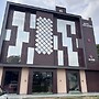Hotel Obsidian Red