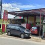 OYO 93875 Tifar House Near Lapangan Raja-raja