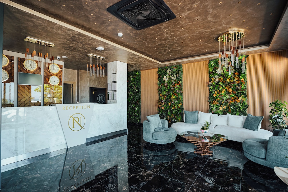 PERA NORTH HOTEL - LOUNGE & RESTAURANT
