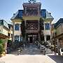 ALMOS HOTEL