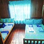 ROOMS AT AN AMERICAN-STYLE CABIN