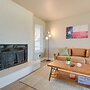 6 Mi to At&t Stadium: Grand Prairie Apt w/ Balcony