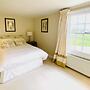 Stunning 6-bed Country House With Heated Pool