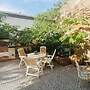 BLACK TREE HOTEL BOUTIQUE