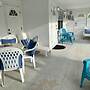 S2 BP Steps to Beach Entire Apartment