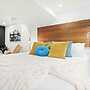 Specious Fully Private Studio apt With Laundry