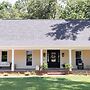 Spacious Woodbridge Cottage