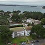 Fairwinds in Poole With 2 Bedrooms and 1 Bathrooms