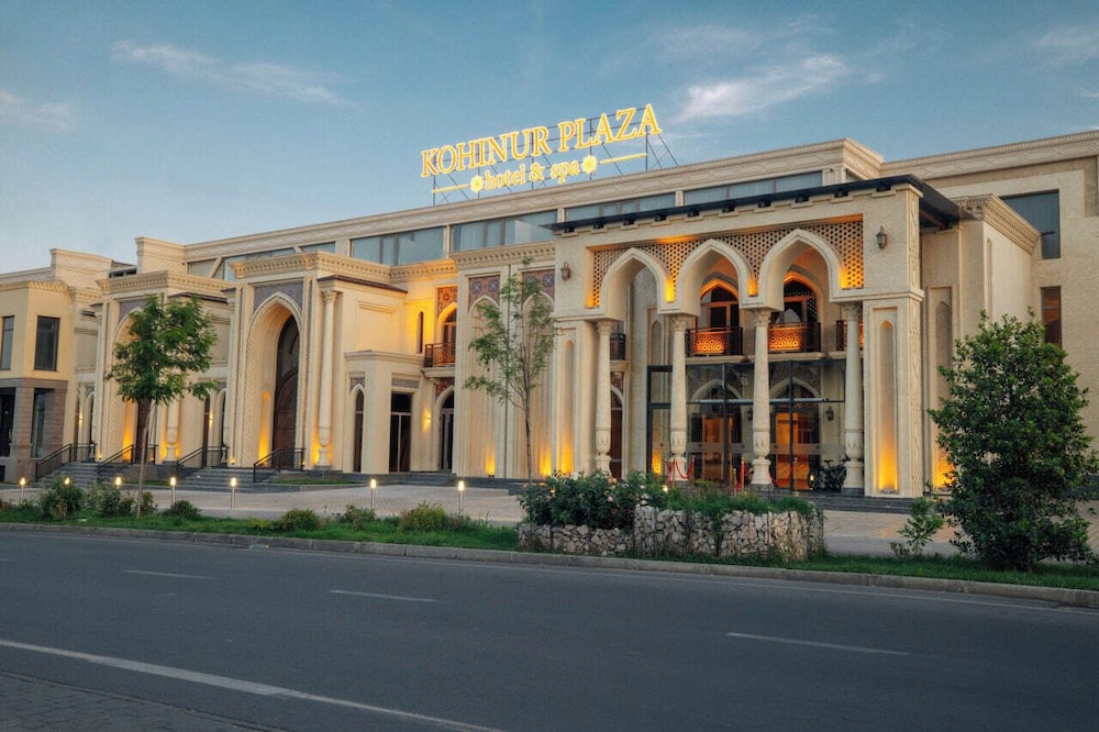 Kohinur Plaza