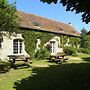 Spacious Holiday Home Near Omaha Beach