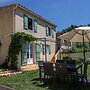 Holiday Home in Gargas Near Route des Ocres