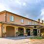 Apartment in Monteverdi Near Wine Tours