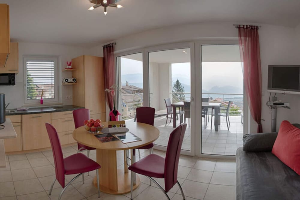 Apartment Pink Lady 1