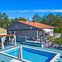 Grace Comfortable Holiday Residence
