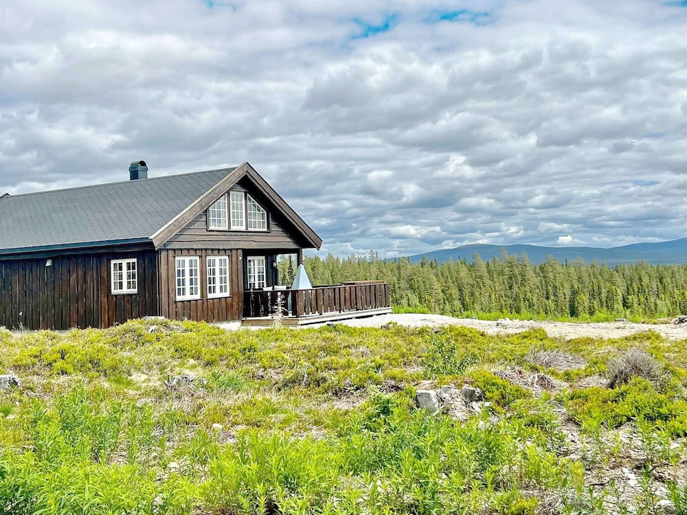 8 Person Holiday Home in Osen