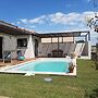 Elegant Villa in Sainte Valiere