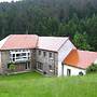 Gite Gretel, in a Green Setting by a Stream