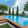 Spacious Stay in Montelupone