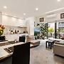 Poolside Apartment Opposite Redfern Park