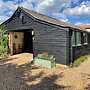 2 Bed Barn - Sleeps 4 - Pets - Parking - Wifi