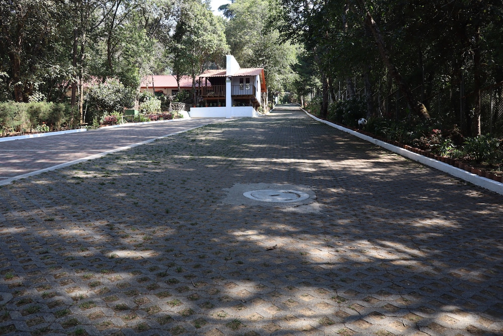 Hotel Senderos de Alux