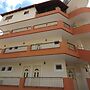 Friends House - Borsh Hotel