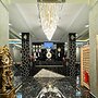 Fullmoon Suit Otel