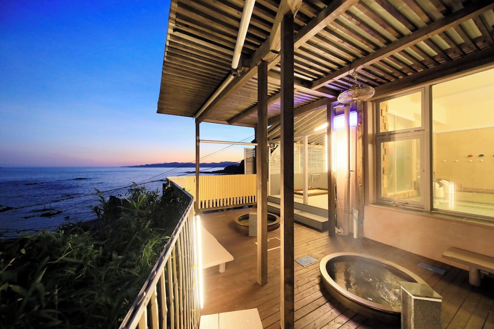 Ocean View Hiromi SPA Hotel