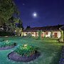 UVENCE GARDEN HOTEL