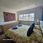 Cosy Home in Leicester