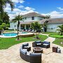 8BR Entertainers Estate w/ Pool, Games & Theater !