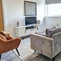 1 Bed With Parking - NEC / BHX / 15 Mins to Bham