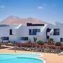 Superior Apartment Sleeps 2 With Pool