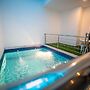 Chalet with private pool