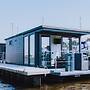 Luxury Houseboat Getaway