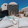 Halo Santorini- Living Experience