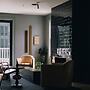 Stonebreaker Hotel