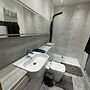 Exquisite Riverside Living in a Stunning Flat