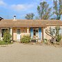Villa With Swimming Pool in Sorgues