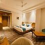 HOTEL HARIVILAS