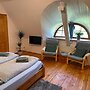 Retreat With Garden & Family Amenities