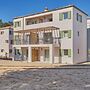 Apartment in Giens With Pool & Beach Access