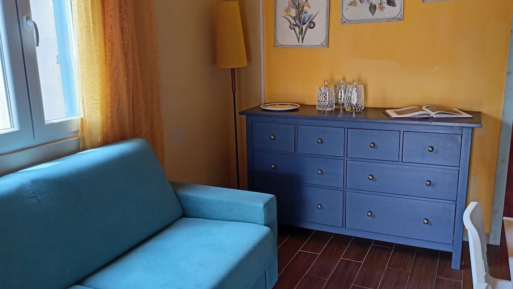 Apartment For 2 - 4 People Just 100m From the Sandy Sea