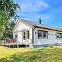 5 Person Holiday Home in 38472