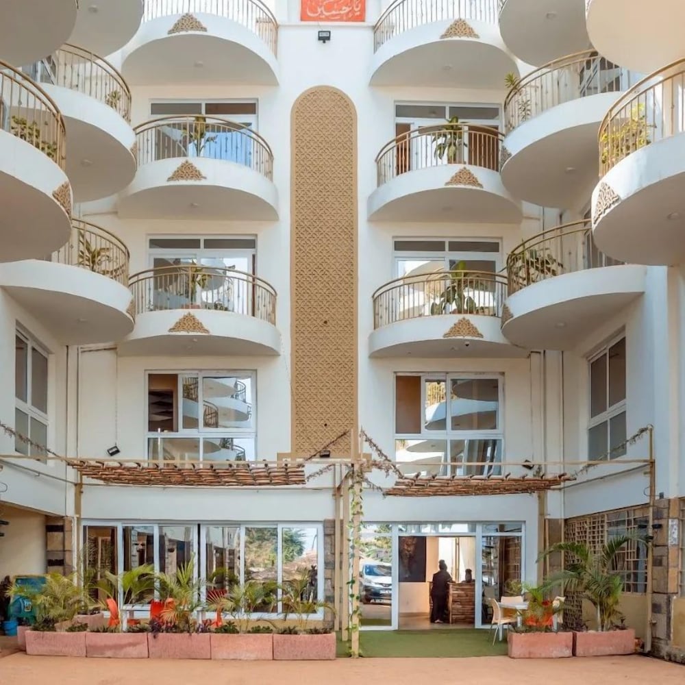 SERENITY FORT HOTEL