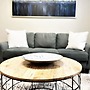 The Terrace at Park Place 2nd Floor Walk up -cozy 2 Bedroom Fast Wifi 