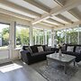 Welcoming Bungalow With Garden