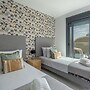 Luxury Apartment in Sunset Cliffs by Leo