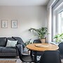 Bright & Cozy, Renovated Studio in the Center